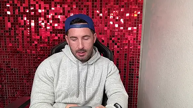 brettmycles28 Шоу с уебкамера