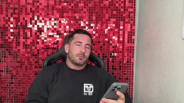 brettmycles28 webkamerás műsora