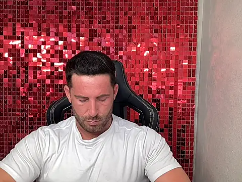 Show modela brettmycles28 na web-kameri