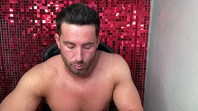 Show modela brettmycles28 na web-kameri