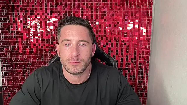 brettmycles28 webkamerás műsora
