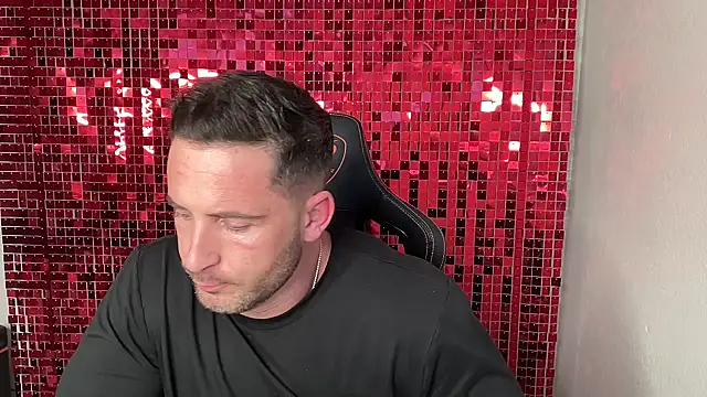 brettmycles28n Webbikameraesitys