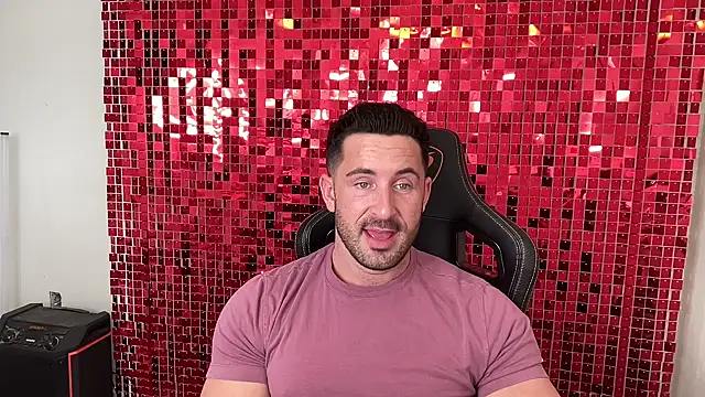 brettmycles28 Show in webcam