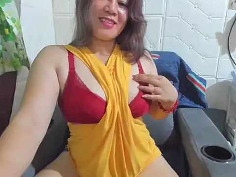 Hot36_Queen Pertunjukan Webcam