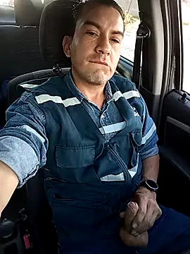 Blackaxes: διαδικτυακό σόου στην κάμερα