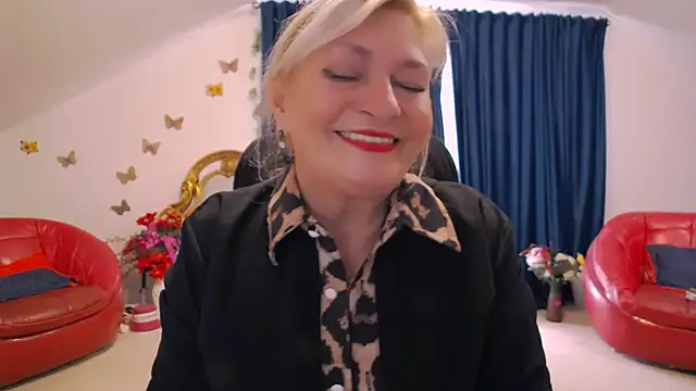 HypnotikCate Live XXX-chat