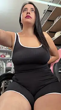 GiaDuque's Live XXX Chat