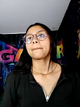 SofieLove_01 Adlı Modelin Web Kamerası Şovu