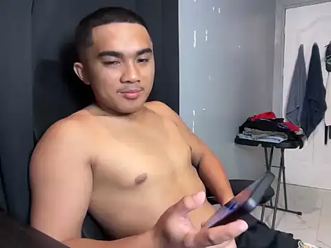 โชว์เว็บแคมของ pinoyAdrianneXXX