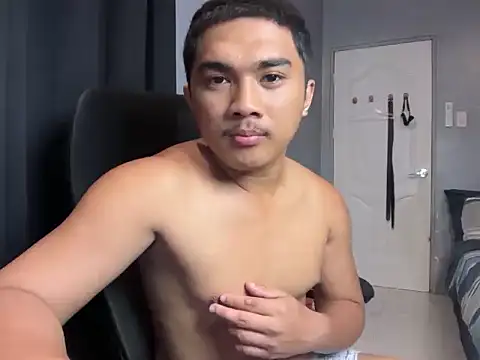 הופעת וובקאם של pinoyAdrianneXXX