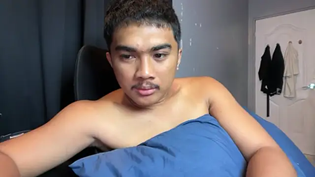 pinoyAdrianneXXX 网络视讯表演