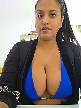Busty_AriaX লাইভ XXX চ্যাট