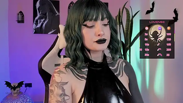 VelvetVampiree's Webcam Show