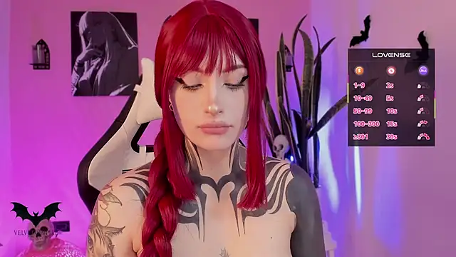 VelvetVampiree Pertunjukan Webcam