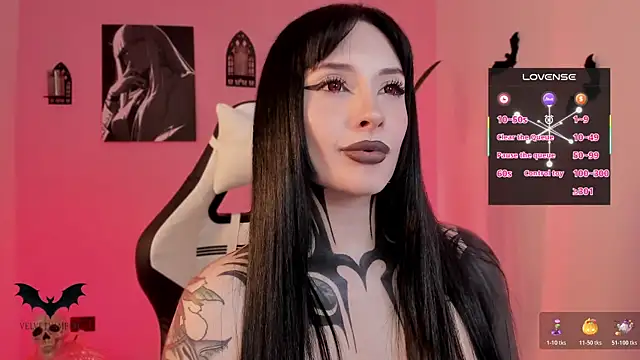 VelvetVampiree 网络视讯表演