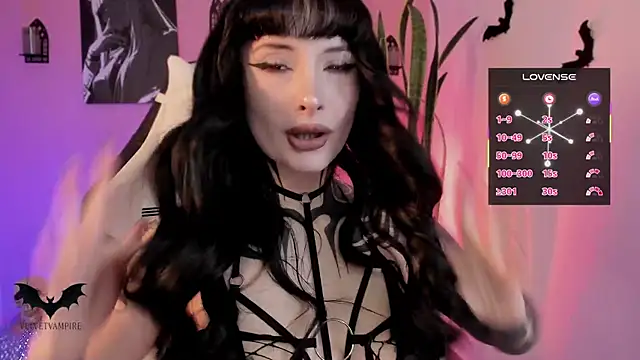 VelvetVampiree 网络视讯表演