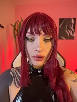 Pokazy przed kamerką – VelvetVampiree