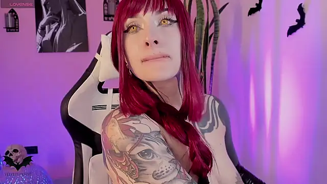 VelvetVampiree Webcam-Show