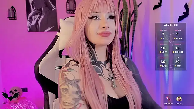 VelvetVampiree's Webcam Show
