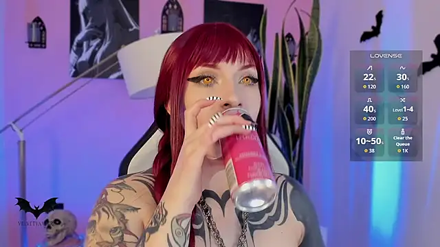 VelvetVampiree Webcam show