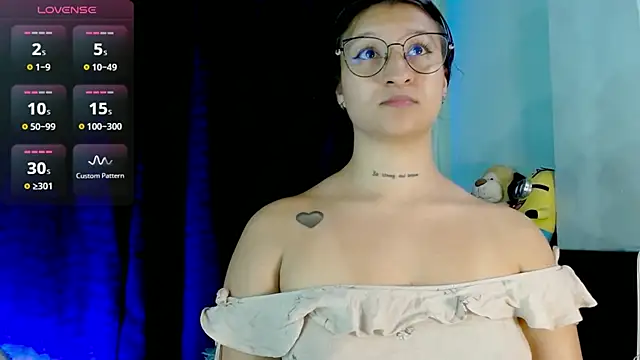 EVAH_LEE_ Chat XXX in diretta