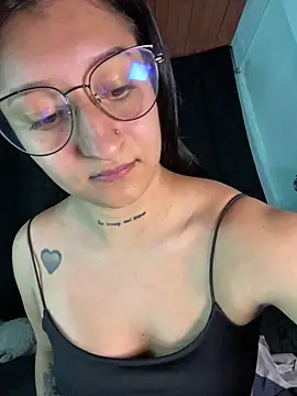 EVAH_LEE_ – Naživo XXX chat