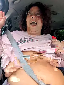 lil-gemini-hippy's Webcam Show