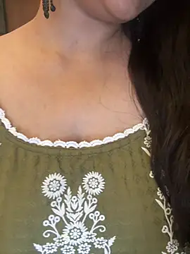 SURBHI__9 – Live XXX-chat