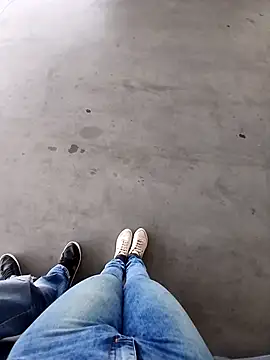 Lupita_sol: διαδικτυακό σόου στην κάμερα