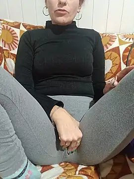 Pokazy przed kamerką – Lupita_sol