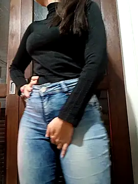Lupita_sol Show in webcam