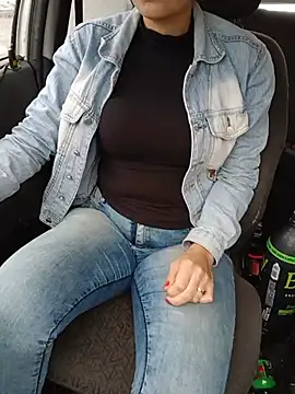 Lupita_sol's Webcam Show