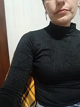 Lupita_sol Show in webcam