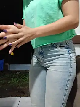 Pertunjukan Kamera Web Lupita_sol