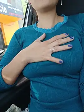 Lupita_sol: διαδικτυακό σόου στην κάμερα