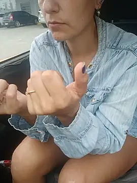 Pertunjukan Kamera Web Lupita_sol