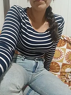 Lupita_sol Adlı Modelin Web Kamerası Şovu