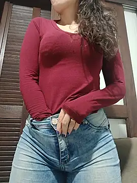 Lupita_sol: διαδικτυακό σόου στην κάμερα