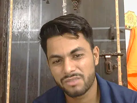 Stubborndesiboy Live XXX-Chat