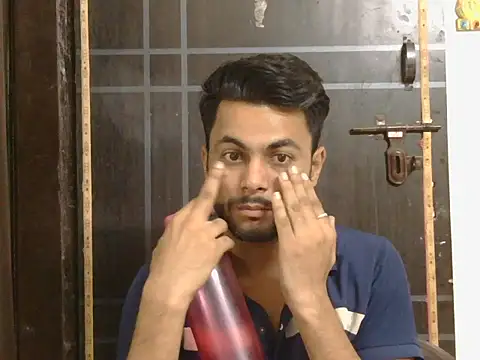 Stubborndesiboy – Naživo XXX chat