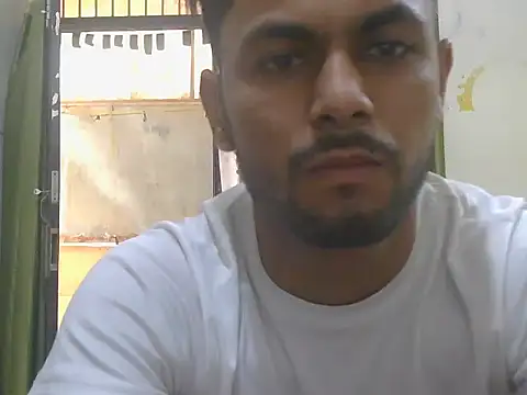 عرض كام Stubborndesiboy