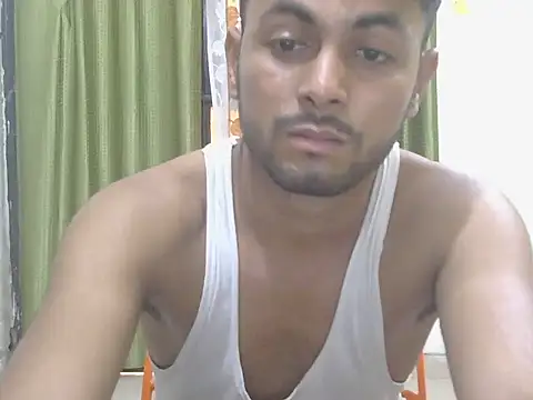 Stubborndesiboy 在線直播表演