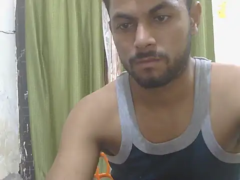 Stubborndesiboy 在線直播表演