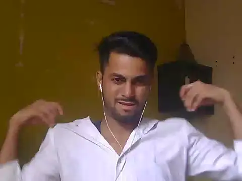 Stubborndesiboy Adlı Modelin Web Kamerası Şovu