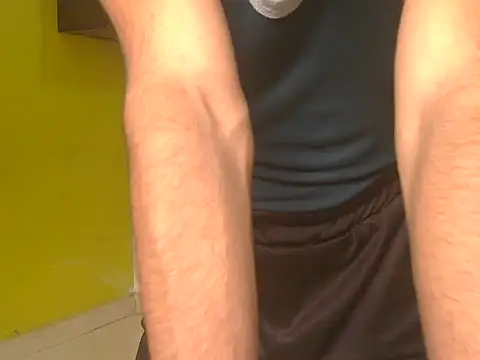Pertunjukan Kamera Web Stubborndesiboy