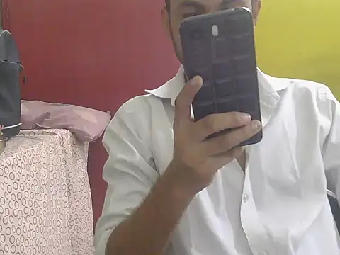 Show de Stubborndesiboy na webcam