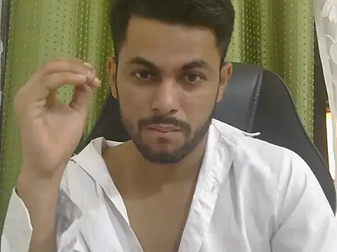 Stubborndesiboy's Webcam Show