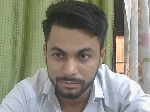 הופעת וובקאם של Stubborndesiboy