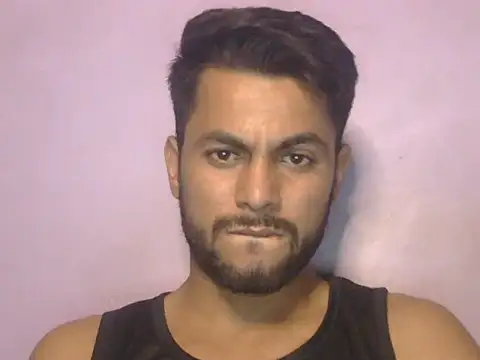 Stubborndesiboy Show in webcam