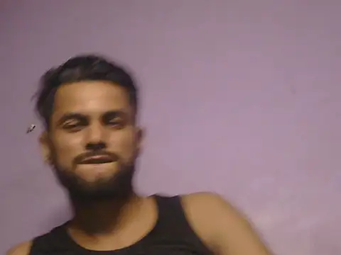 Chatroom XXX en direct de Stubborndesiboy